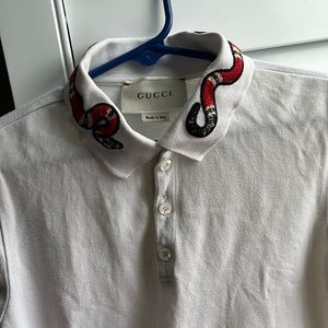 White gucci polo shirt